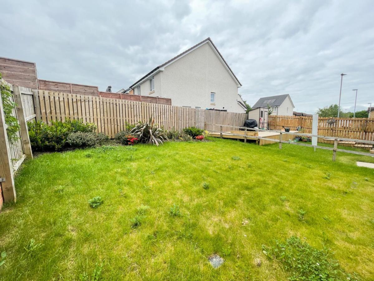 Newly Developed 3 Bedroom Home Glasgow Exterior photo